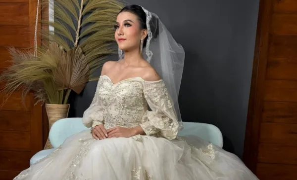 Sewa Gaun Pengantin (Wedding Gown Rental)